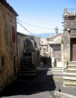 Calabria: Protezione civile bonifica ruderi centro storico Cortale
