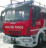 Calabria: Incendiata villa a mare del vice presidente del consiglio provincia di Crotone