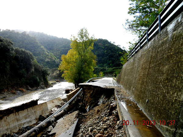 Alluvione-catanzarese-nov-2013-4.jpg