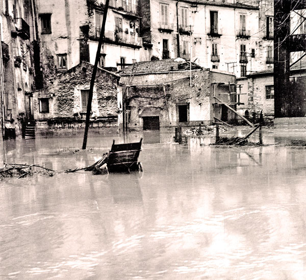 Esondazione-Crati2-1959.jpg