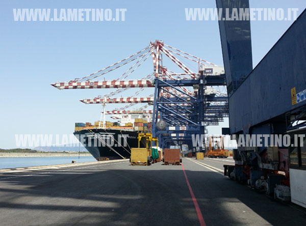 Gioia-Tauro-Banchina-gen-2014.jpg