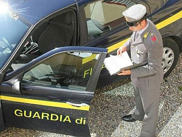 Guardia-Finanza-dall_alto-.jpg