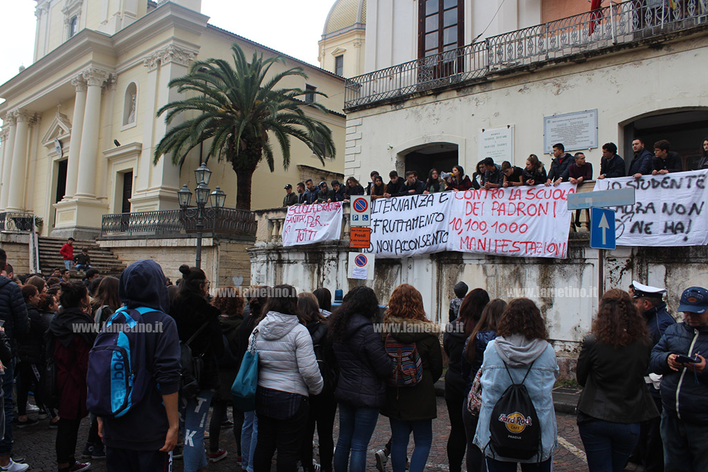 Manifestazione_lamezia_studenti_6.jpg