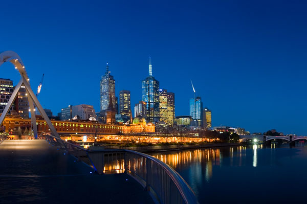 Melbourne-yarra-twilight1.jpg