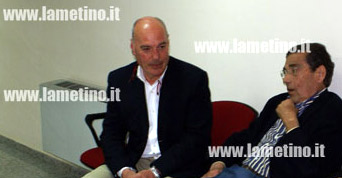 Petronio-e-Paola-fuori-aula-quater.jpg