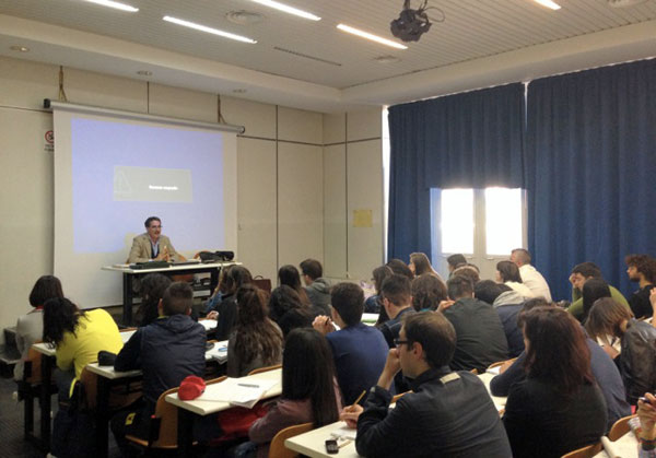 Presentazione-libro-Universita-della-Calabria-raffaele-gaetano.jpg