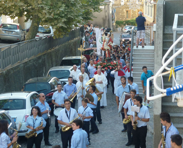 Processione-Festa-San-Michele-2013-2.jpg