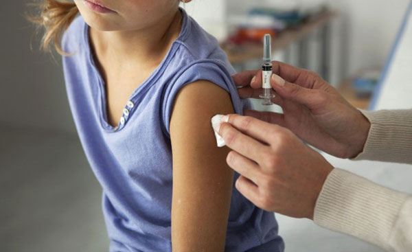 Vaccinazioni-bambini-01_75f8f.jpg