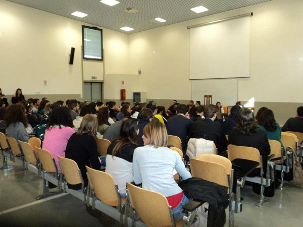 assemblea-studenti-unimg
