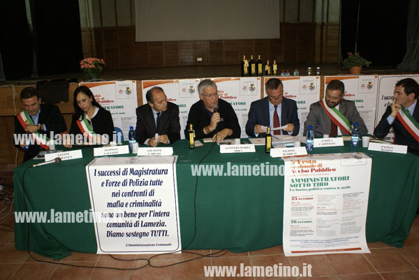 bubbico-avviso-pubblico-lamezia-seconda-giornata-ottobre-2013-bis.jpg