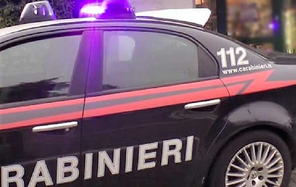 carabinieri-auto-tiriolo_d0cf6.jpg