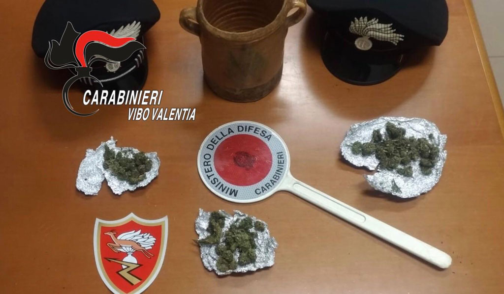 carabinieri-vibo-arresto-marijuana-17112019.jpg