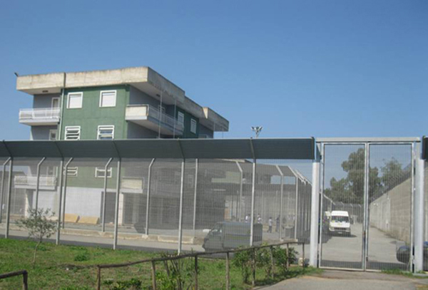 cie_crotone_isola_capo_rizzuto