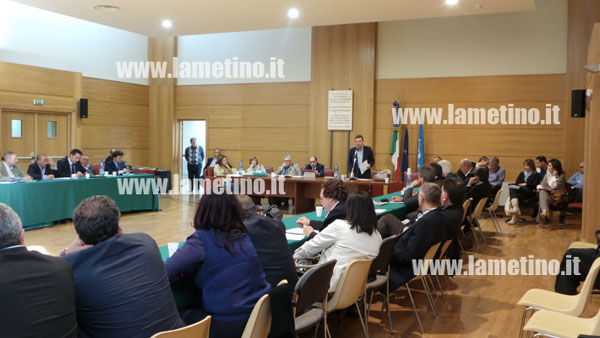 consiglio-comunale-giugno-2013-lamezia.jpg