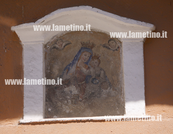 edicola-votiva-vergine-bis-lamezia.jpg
