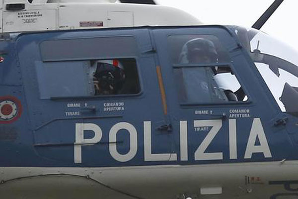 estradizione-polizia-elicottero.jpg