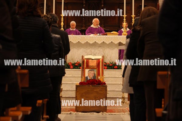 funerali-pino-cosentino-lamezia.jpg