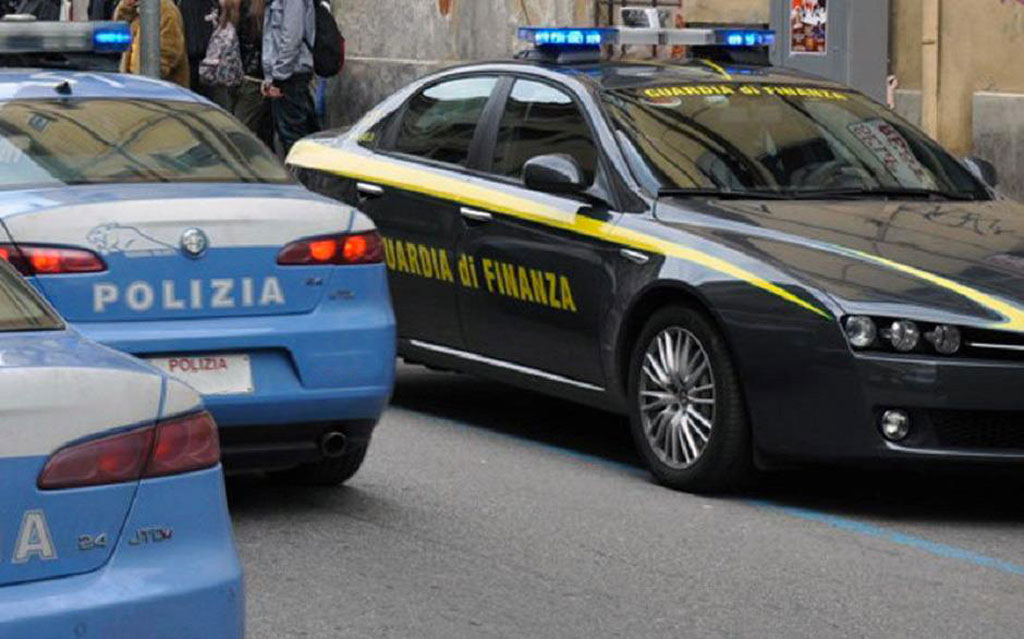gdf_finanza_polizia_foto_auto_a2320.jpg