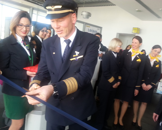 il-taglio-del-nastro-lufthansa-monaco-aprile-2014.jpg