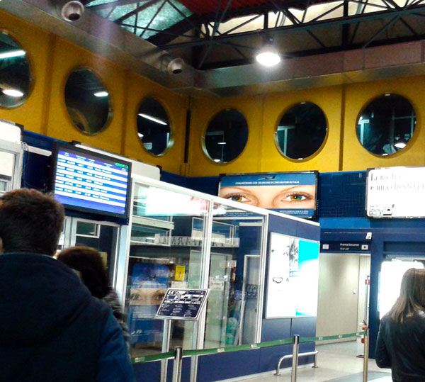 interno-aeroporto-lamezia.jpg