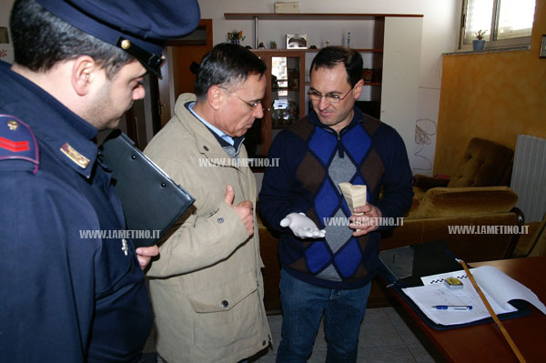intimidazione260212_5