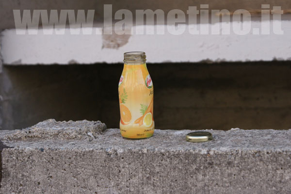 ladri_canalette_caffe_contenitore_lasciato_sul_posto