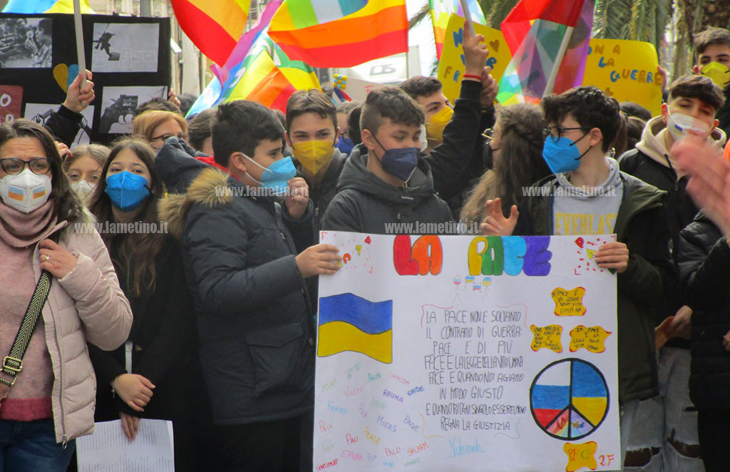 lamezia-manifestazione-bambini-ucraina-12-marzo-2262f603f_60e7b.jpg