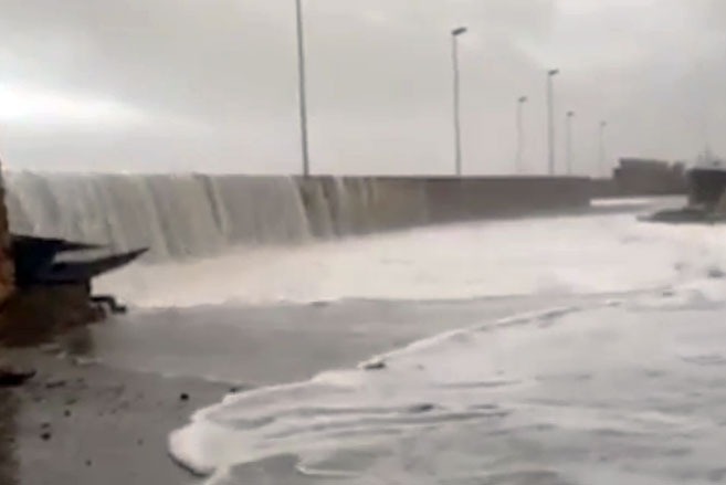 maltempo-1-dicembre-porto-crotone.jpg
