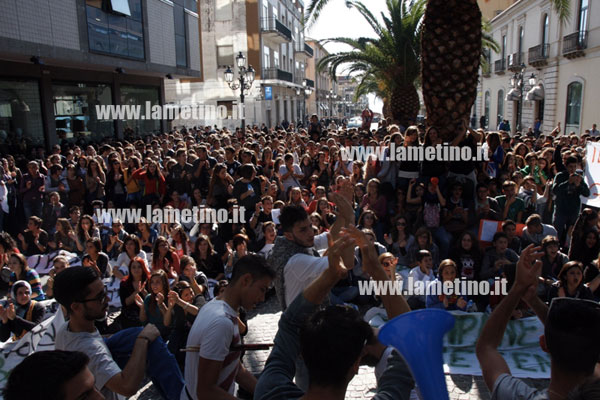 manifestazione-studenti-nov-2012-bis