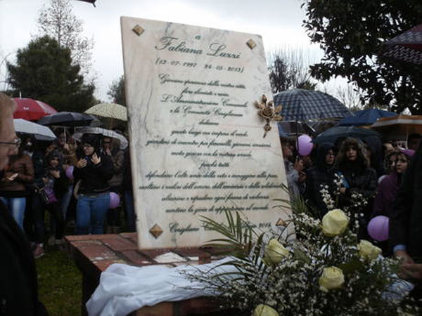 parco-intitolato-a-fabiana-luzzi-fen-2014.jpg