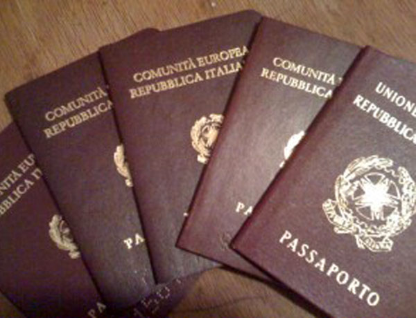 passaporti-falsi.jpg