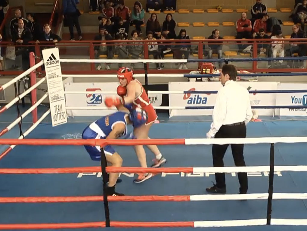 Perde nella finale a punti del Torneo Nazionale Femminile di pugilato