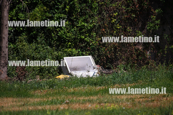rifiuti-parcheggio-ospedale-lamezia-4.jpg