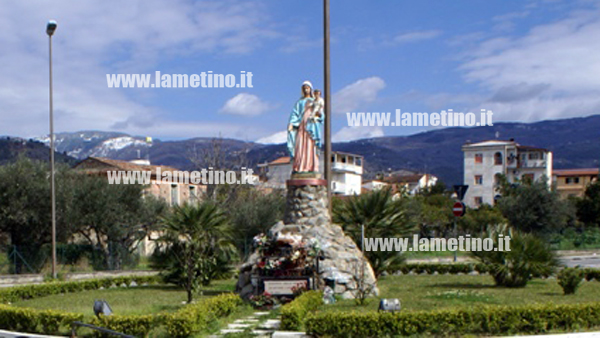 rotatoria-madonna-via-dei-bizantini.jpg