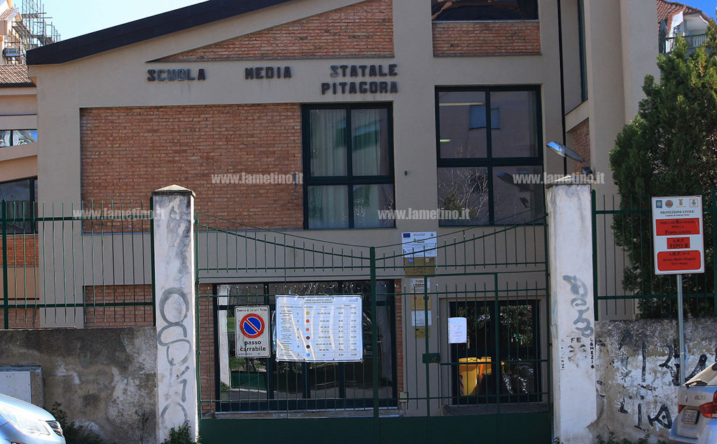 scuola-pitagora-lamezia-2021-chiusa.jpg