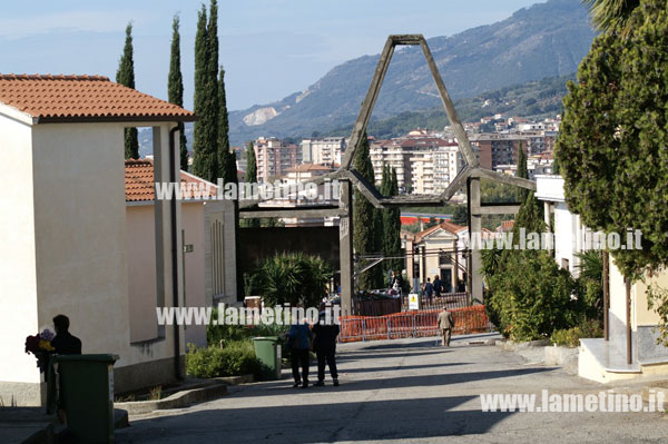 struttura-pericolante-cimitero-nicastro-lamezia-ok.jpg