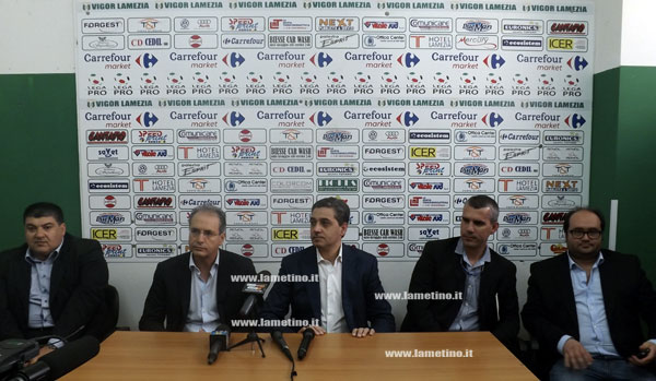 vigor-arpaia-conf-stampa-giugno-2013.jpg