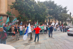 protesta-poste-italiane_3c2fe.jpg