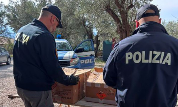 Lamezia, Polizia distrugge materiale esplodente pericoloso per la sicurezza pubblica pol-lamezia10-nov_5973a.jpg