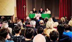 Premio “Si può”: "Il meraviglioso viaggio di Karol" commuove Lamezia sipuo-2026-04-13-alle-12.14.39_6ca76.jpg