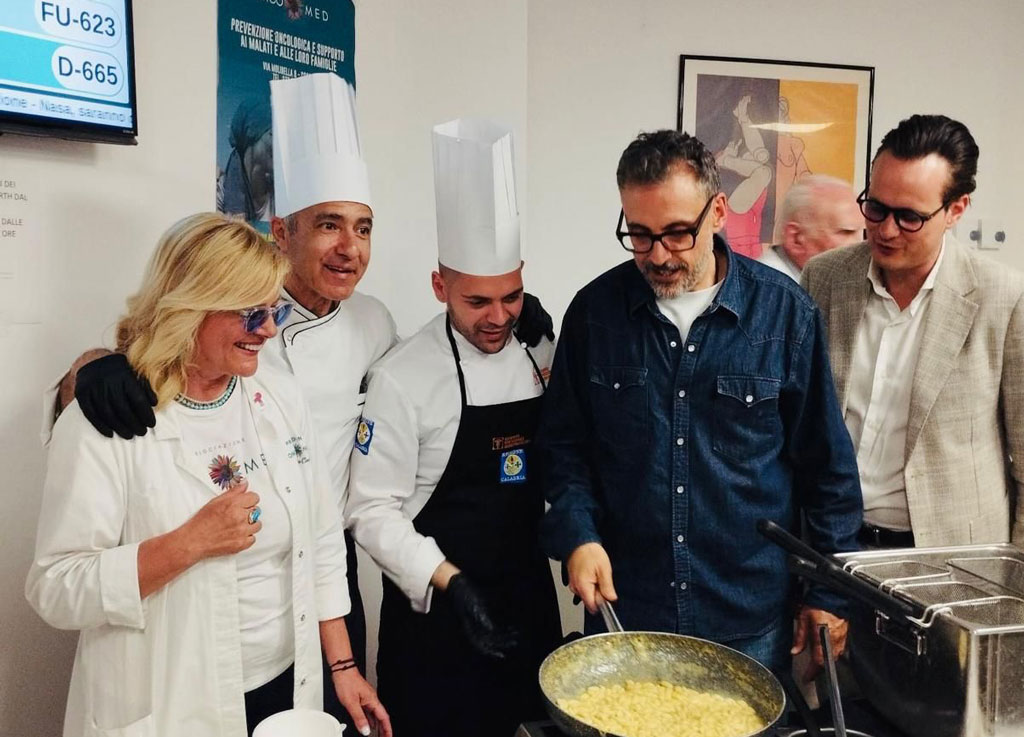 Showcooking per una sana alimentazione con Brunori all'ospedale dell’Annunziata