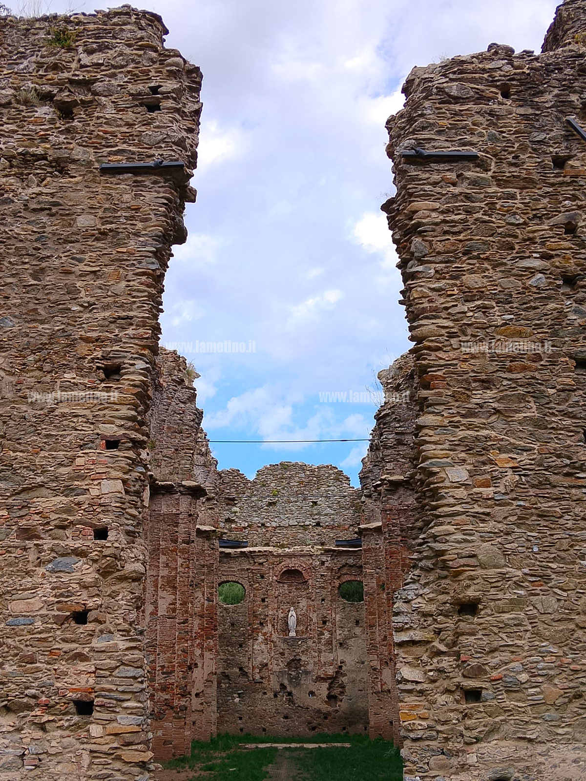Abbazia-di-Corazzo1_b28b3.jpg