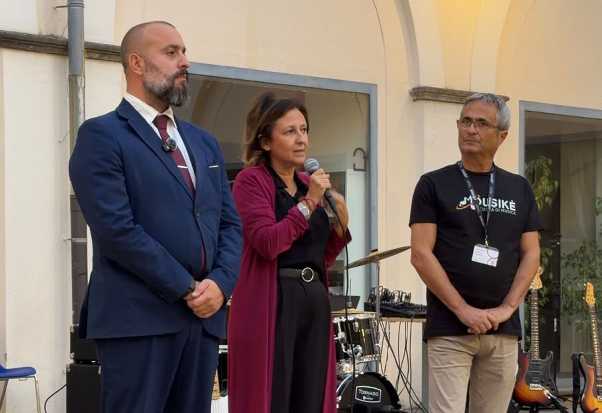 Foto-con-Assessore-e-Consigliere_d2d76.jpg