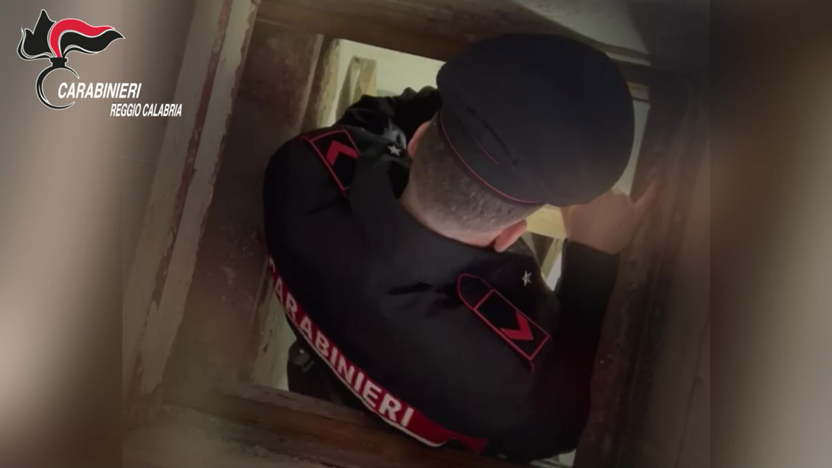 Carabinieri scoprono labirinto sotterraneo ad Ardore: un bun