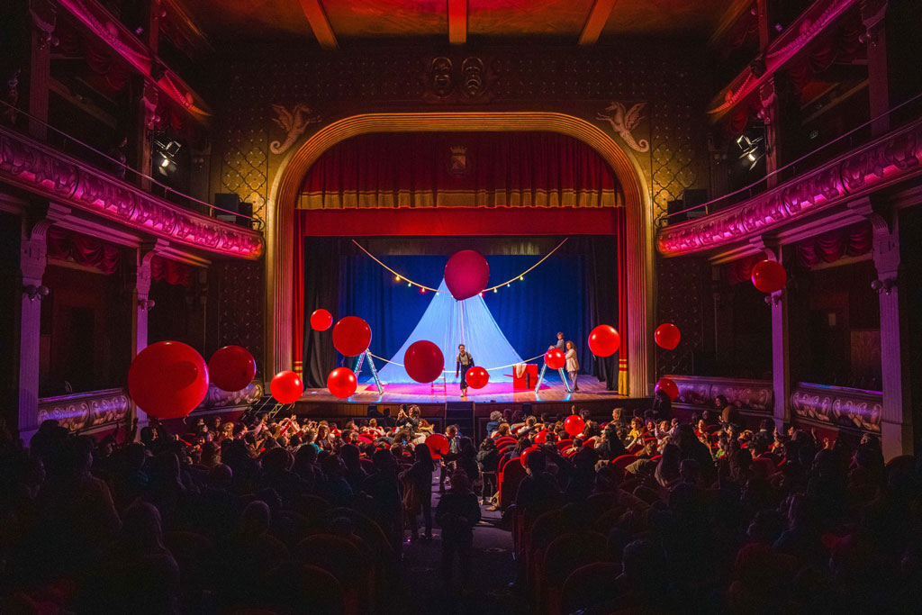 La compagnia Teatrop protagonista al Grandinetti con il debutto dello spettacolo: “Il clown, la maschera del cuore”