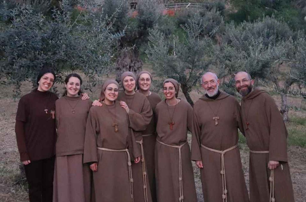 Lamezia, vocazione e coraggio: ingresso nel noviziato tra le Missionarie della Via per la giovane Martina Caligiuri