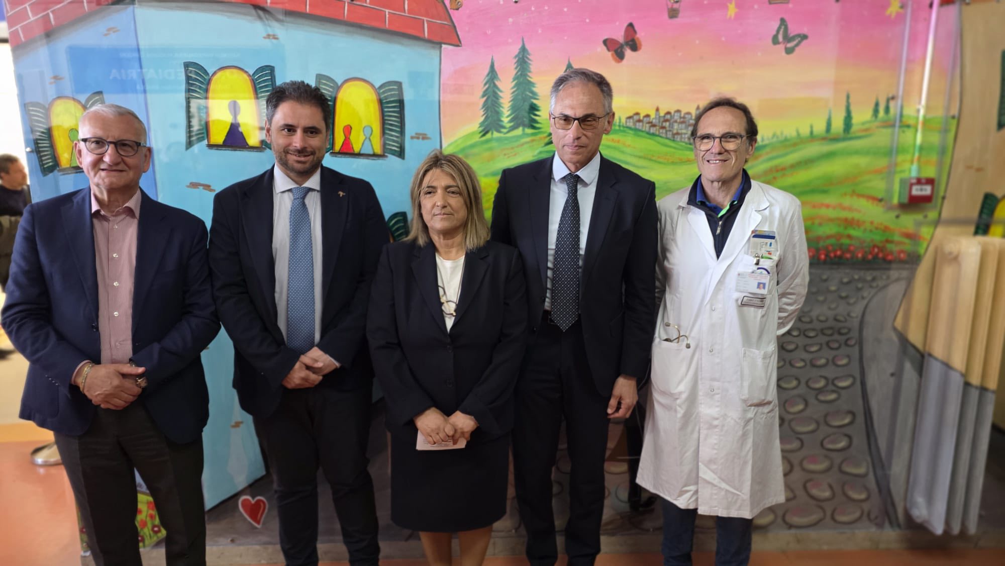 Il_prefetto_De_Rosa_lassessore_Montuoro_il_commissario_Carbone_il_questore_Linares_il_dottore_Raiola_4c5fb.jpg