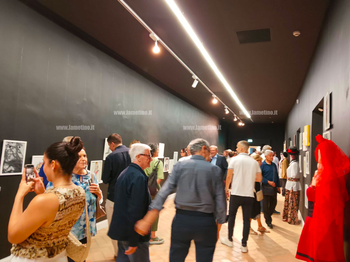 Inaugurato il Museo della Follia a Vibo, cento artisti racco