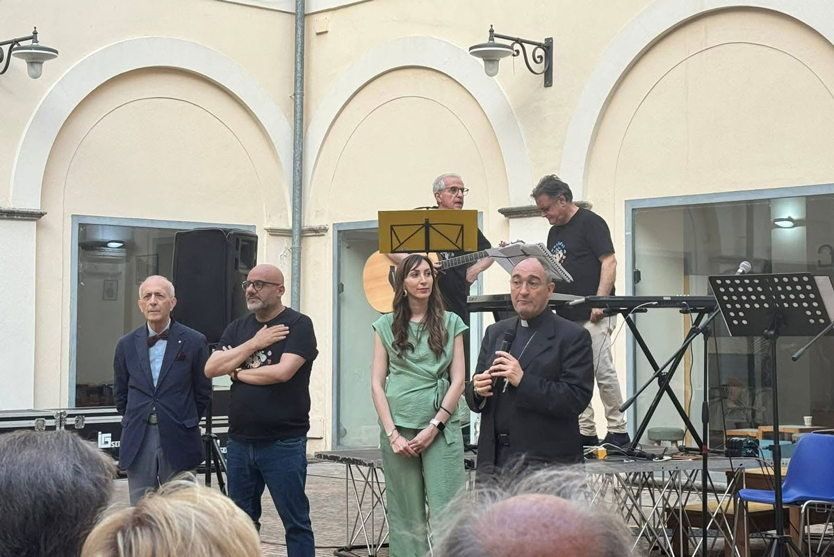 Lamezia, note di Solidarietà Sanitaria: musica e impegno accendono i riflettori sul diritto alla salute