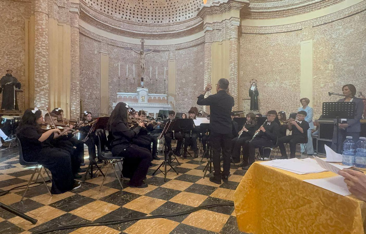 Orchestra-Junior-Laureana_eec3b.jpg